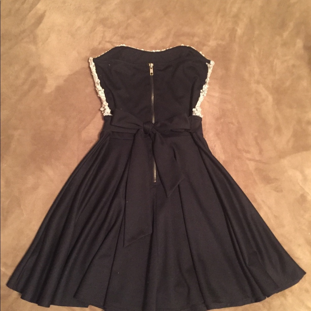 Black sequin dress - Picture 5 of 8